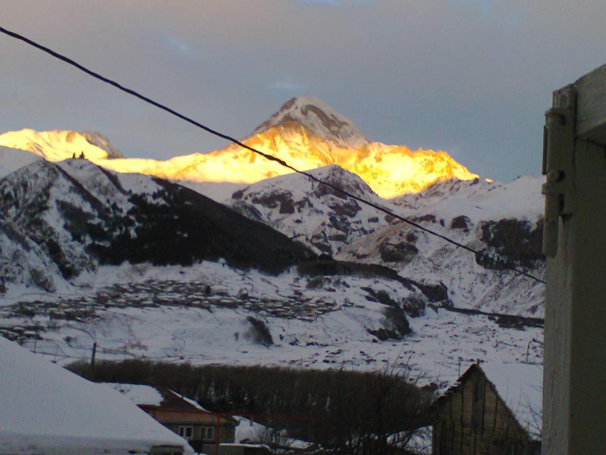 Guest House Sunset Kazbegi Εξωτερικό φωτογραφία