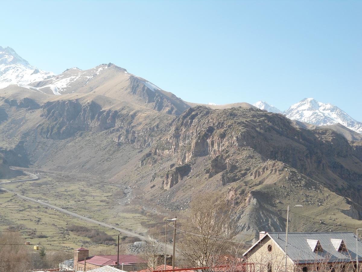 Guest House Sunset Kazbegi Εξωτερικό φωτογραφία