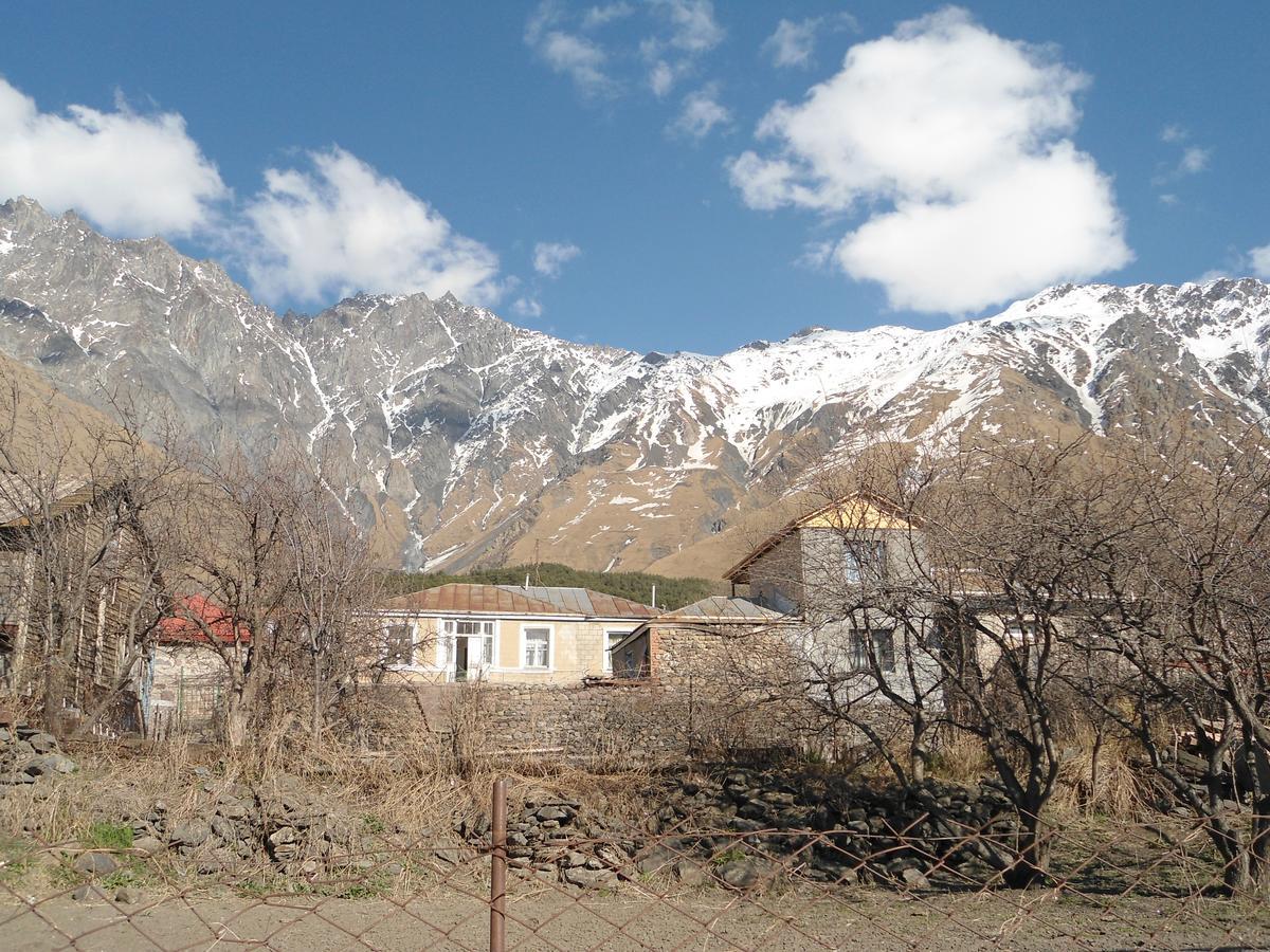 Guest House Sunset Kazbegi Εξωτερικό φωτογραφία