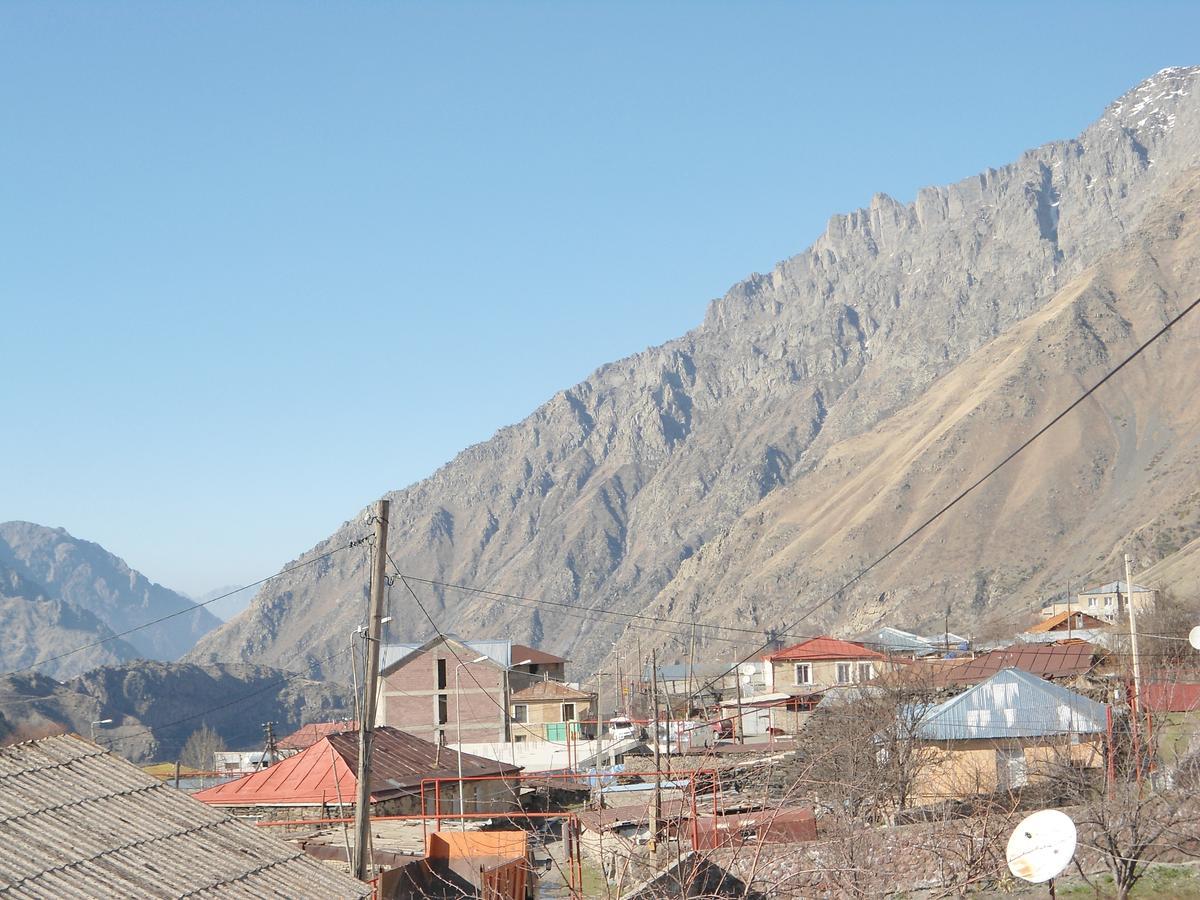 Guest House Sunset Kazbegi Εξωτερικό φωτογραφία
