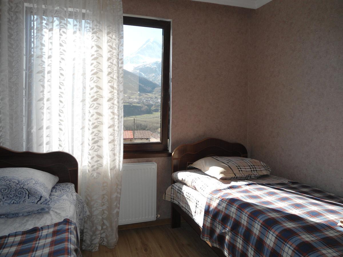 Guest House Sunset Kazbegi Εξωτερικό φωτογραφία