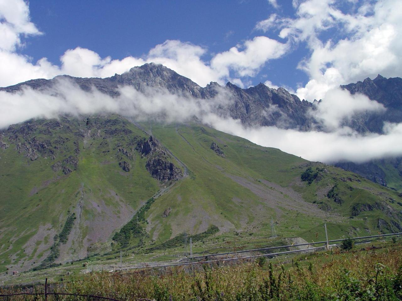 Guest House Sunset Kazbegi Εξωτερικό φωτογραφία