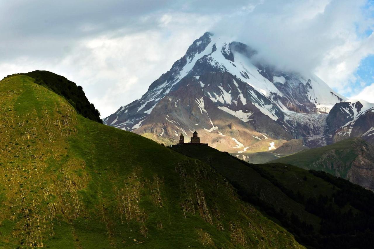 Guest House Sunset Kazbegi Εξωτερικό φωτογραφία