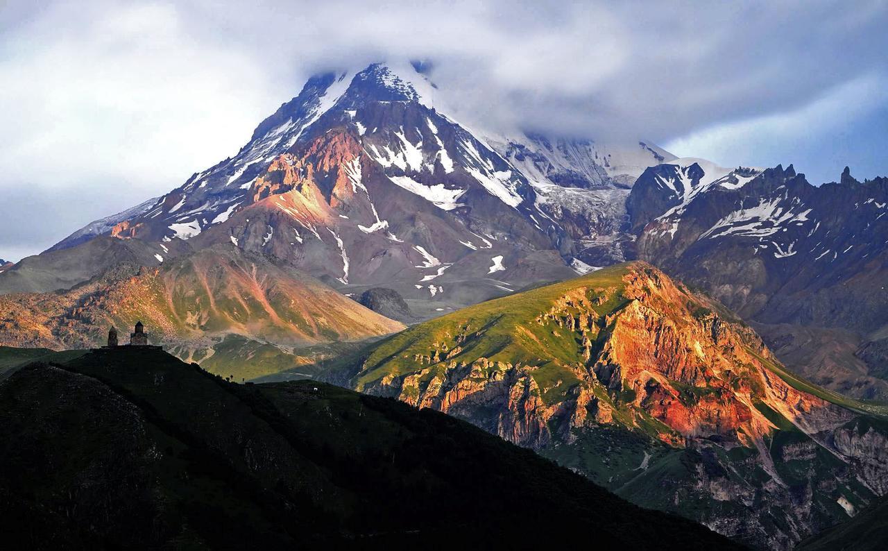 Guest House Sunset Kazbegi Εξωτερικό φωτογραφία